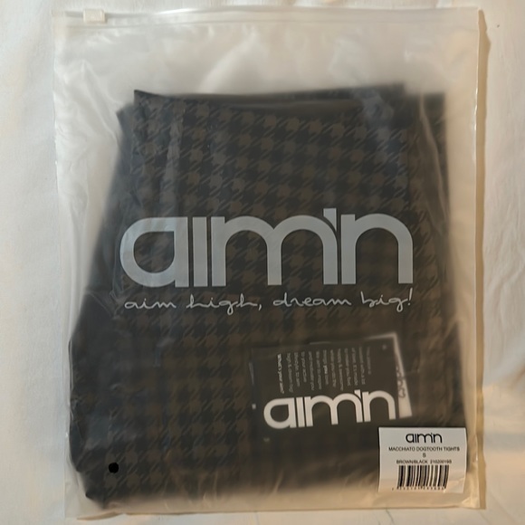 🚫SOLD OUT🚫NWT Aim’n Machiatto Dogtooth Tights in size SMALL - Picture 6 of 6